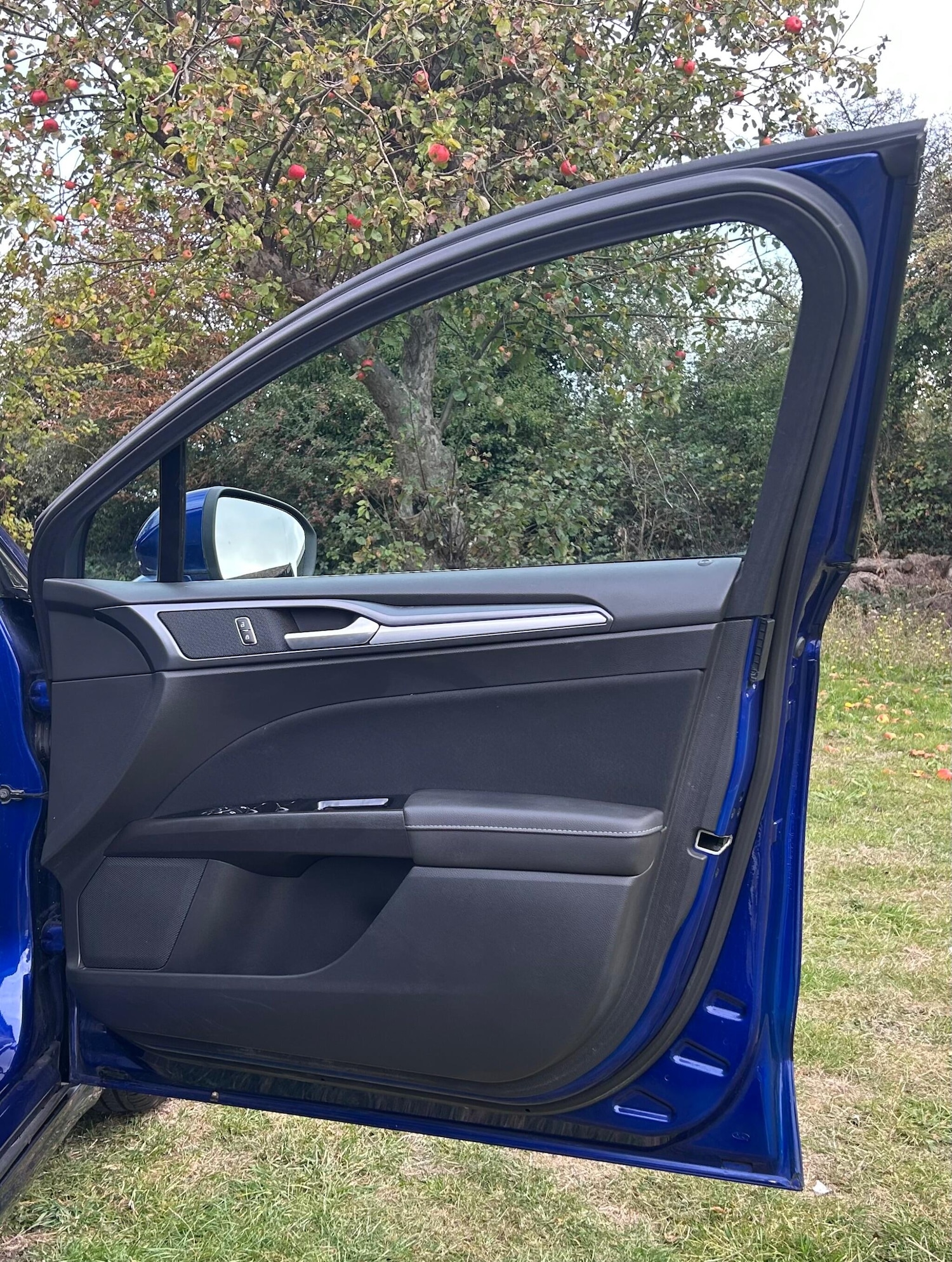 Used Ford Mondeo 2015 for sale - 76457360: Photo 27