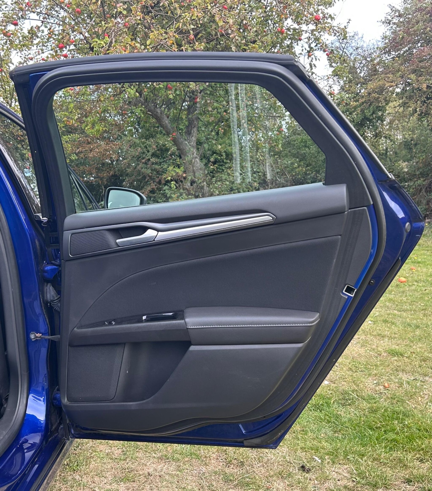 Used Ford Mondeo 2015 for sale - 76457360: Photo 29