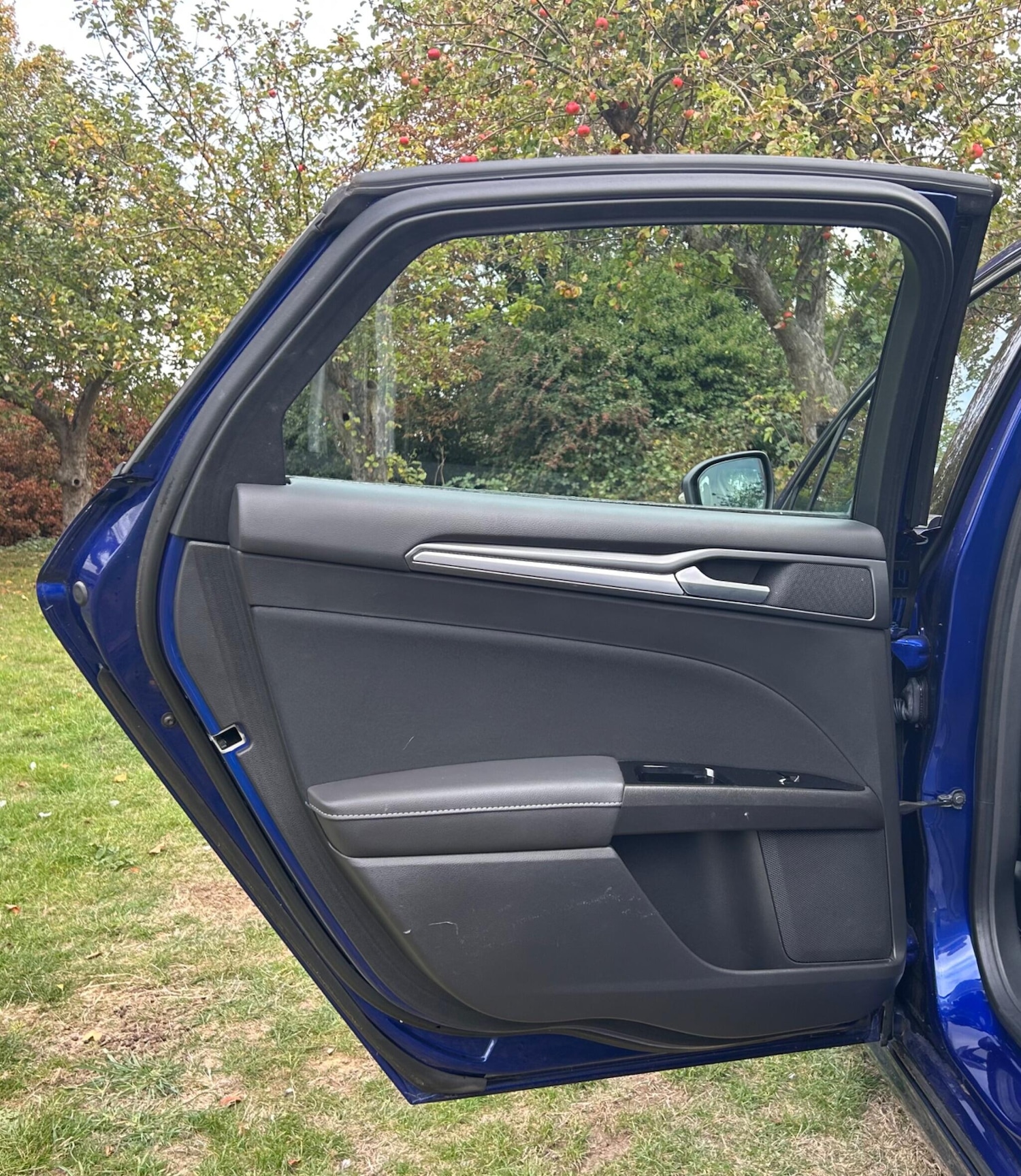 Used Ford Mondeo 2015 for sale - 76457360: Photo 30