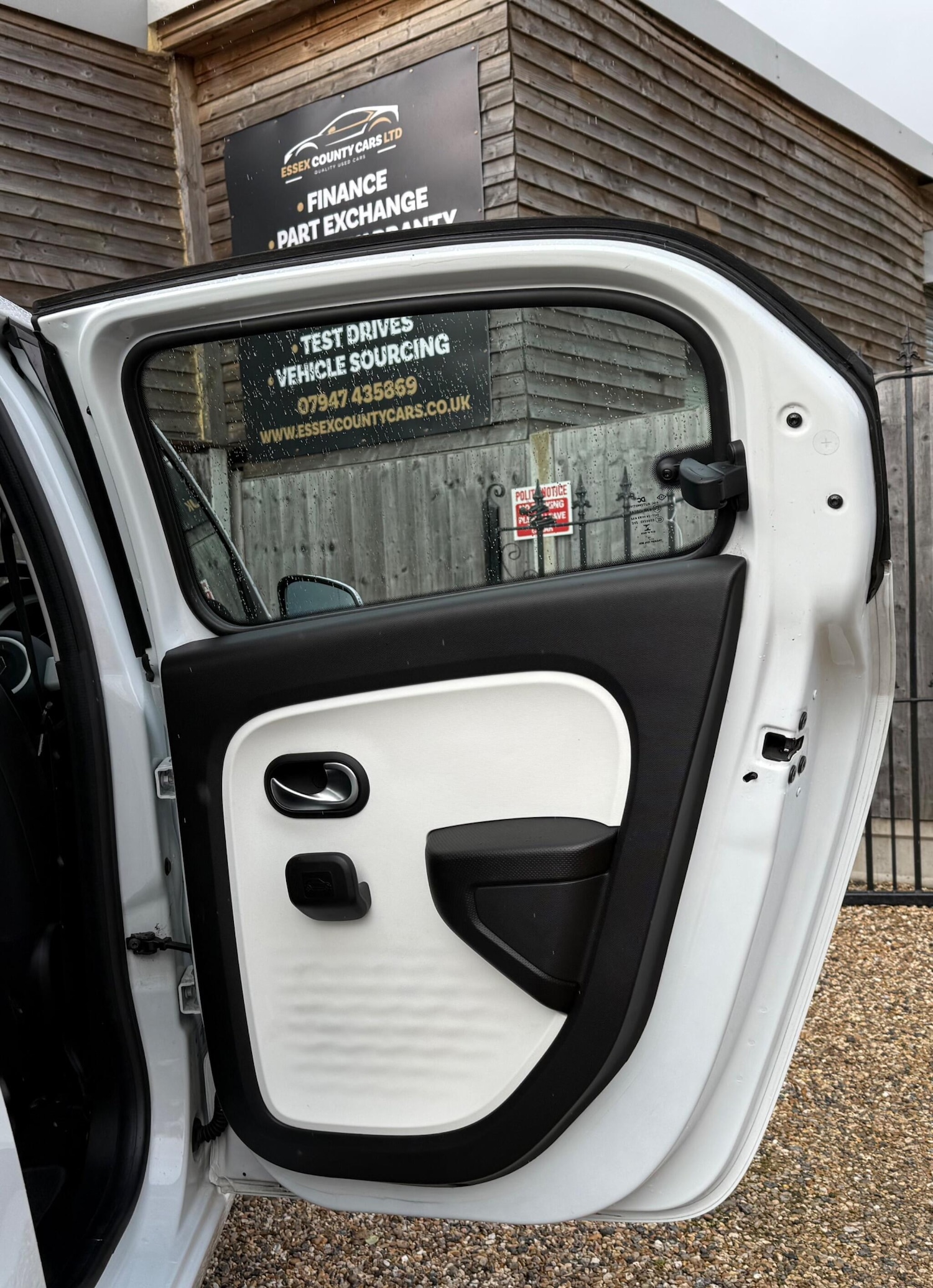 Used Renault Twingo 2015 for sale - 77524971: Photo 24