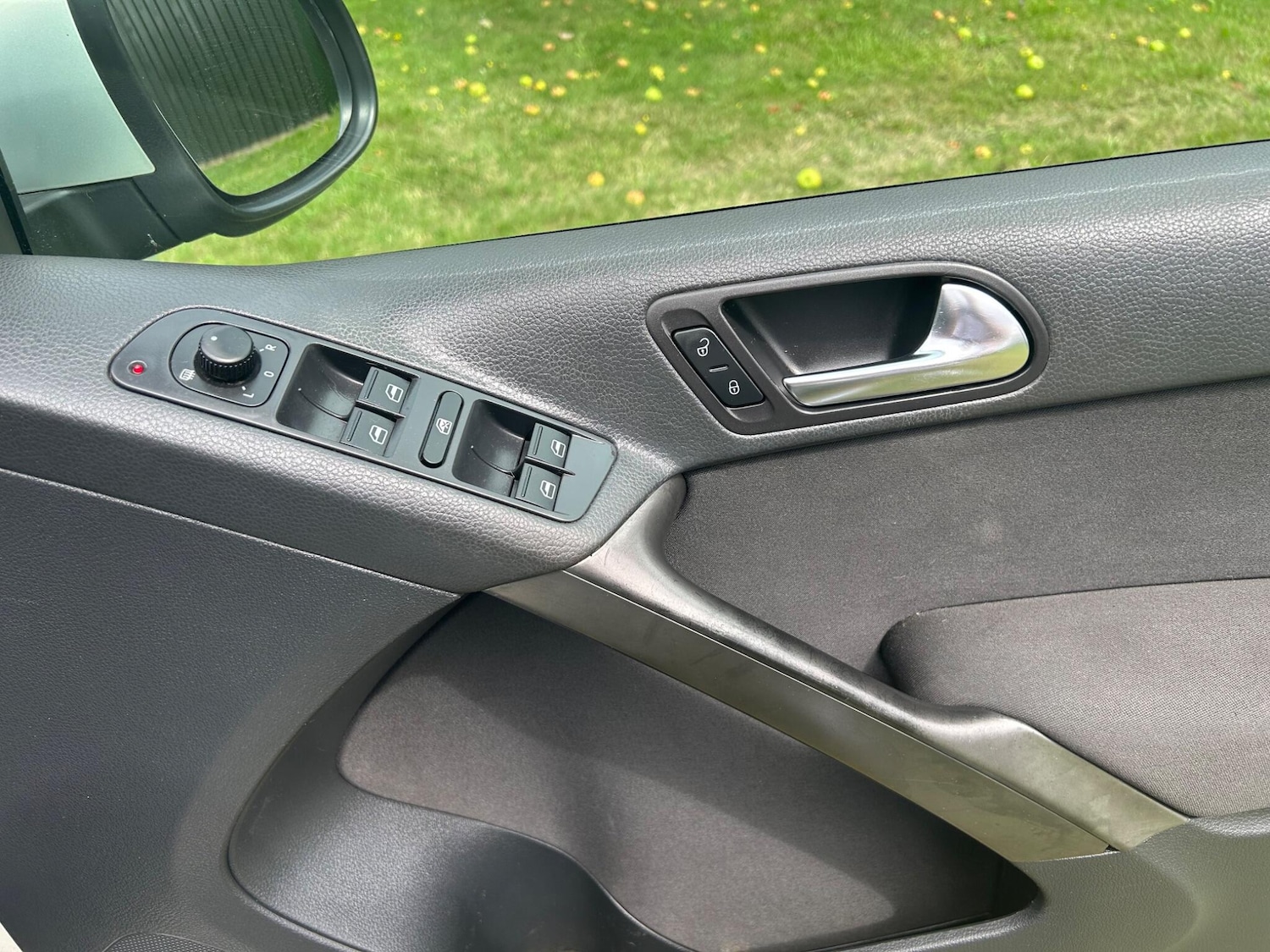 Used Volkswagen Tiguan 2009 for sale - 76456800: Photo 24