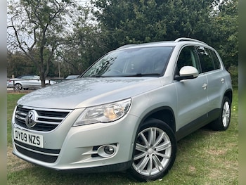 Used Volkswagen Tiguan 2009 for sale - 76456800: Photo