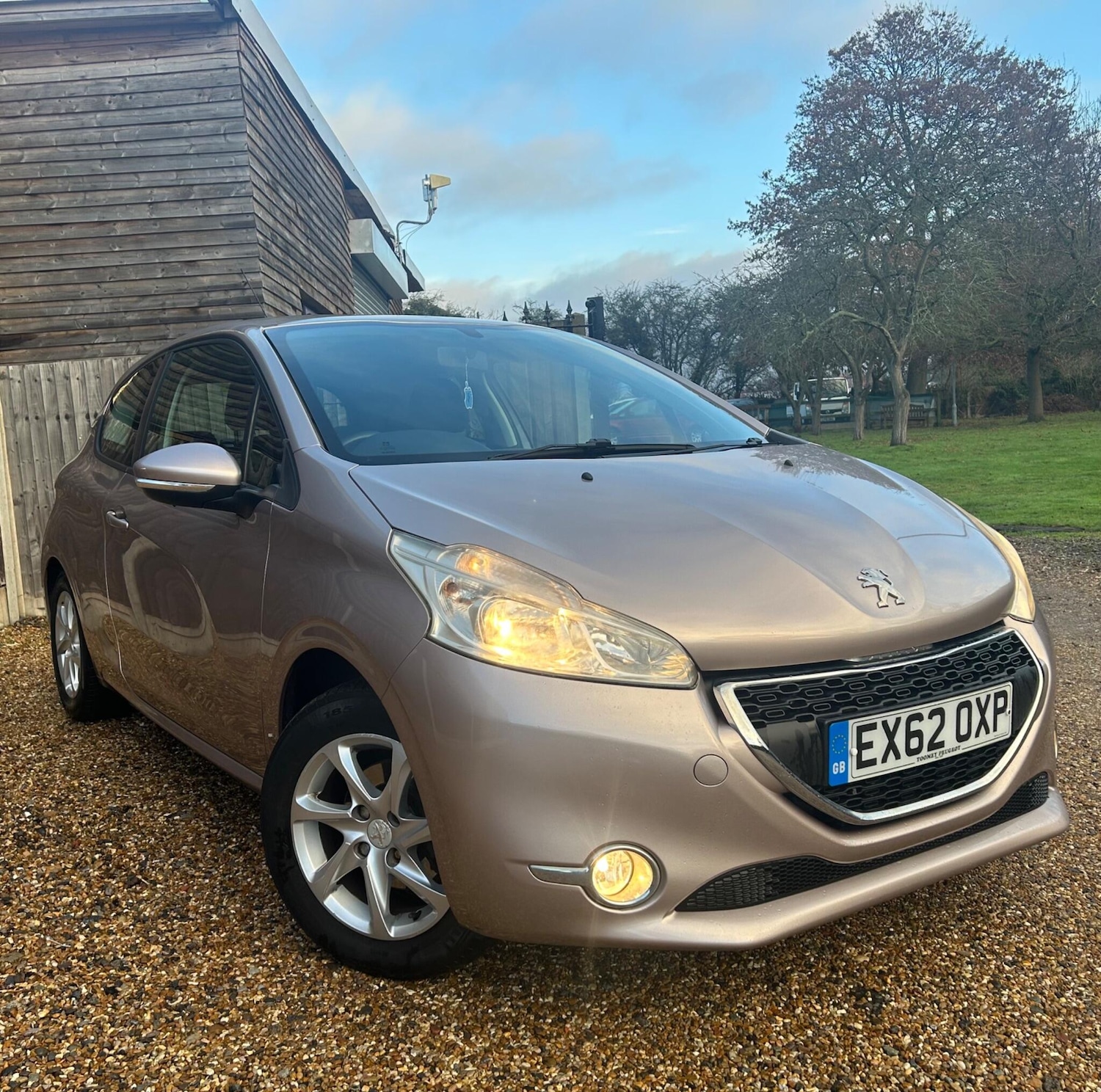 Used Peugeot 208 for sale - 77237599: Photo 2