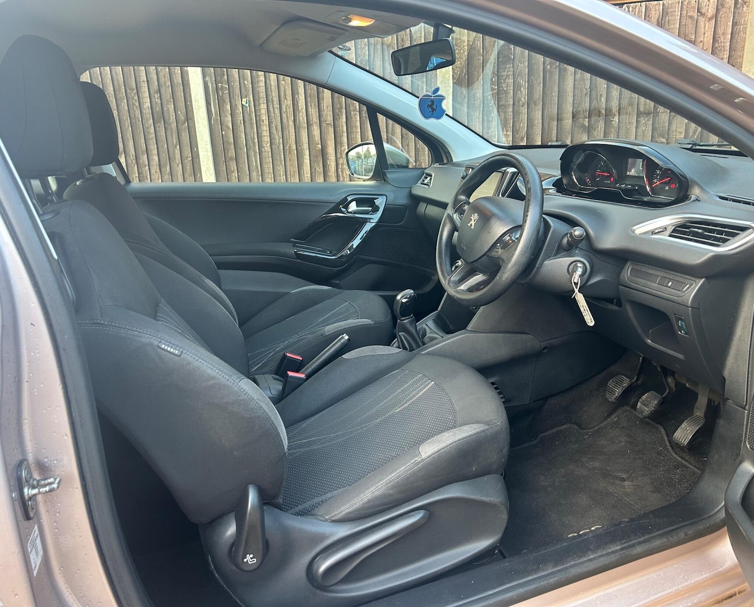 Used Peugeot 208 for sale - 77237599: Photo 21