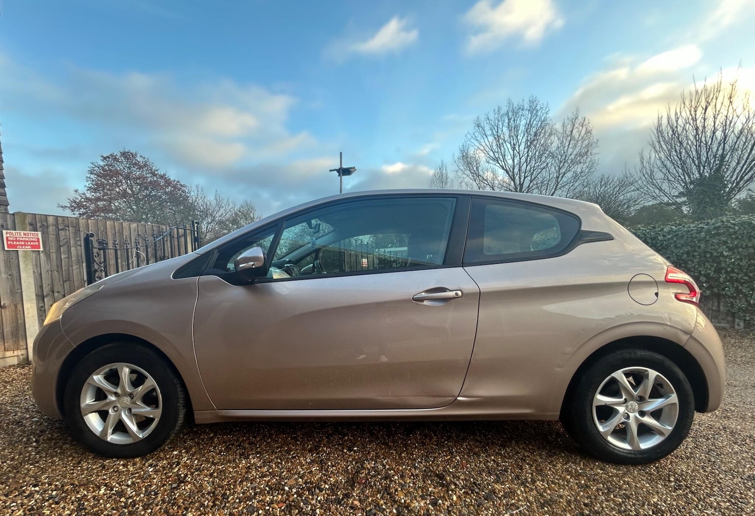 Used Peugeot 208 for sale - 77237599: Photo 8