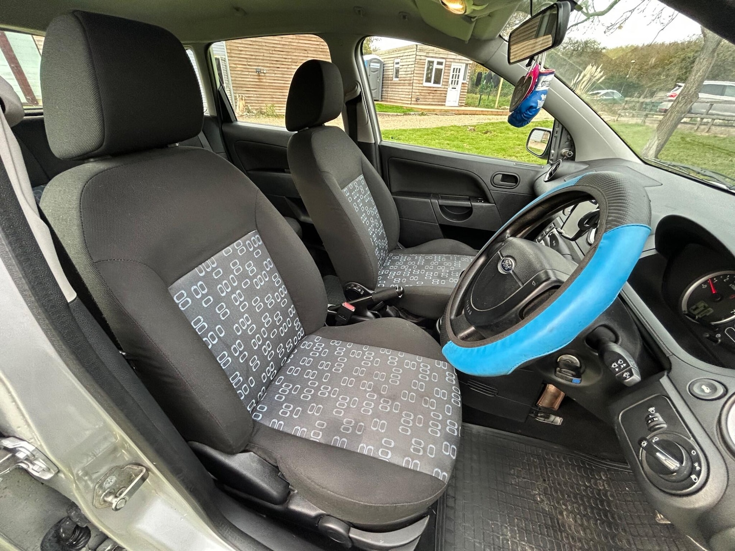 Used Ford Fiesta 2005 for sale - 76499103: Photo 10