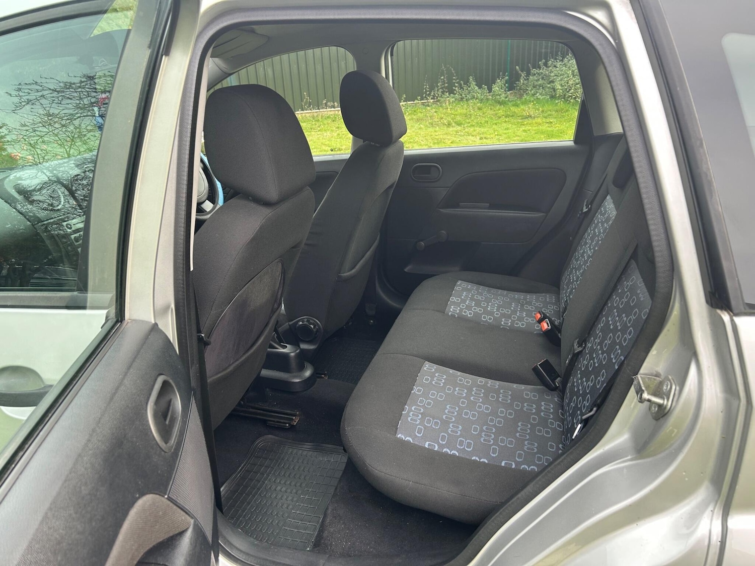 Used Ford Fiesta 2005 for sale - 76499103: Photo 11