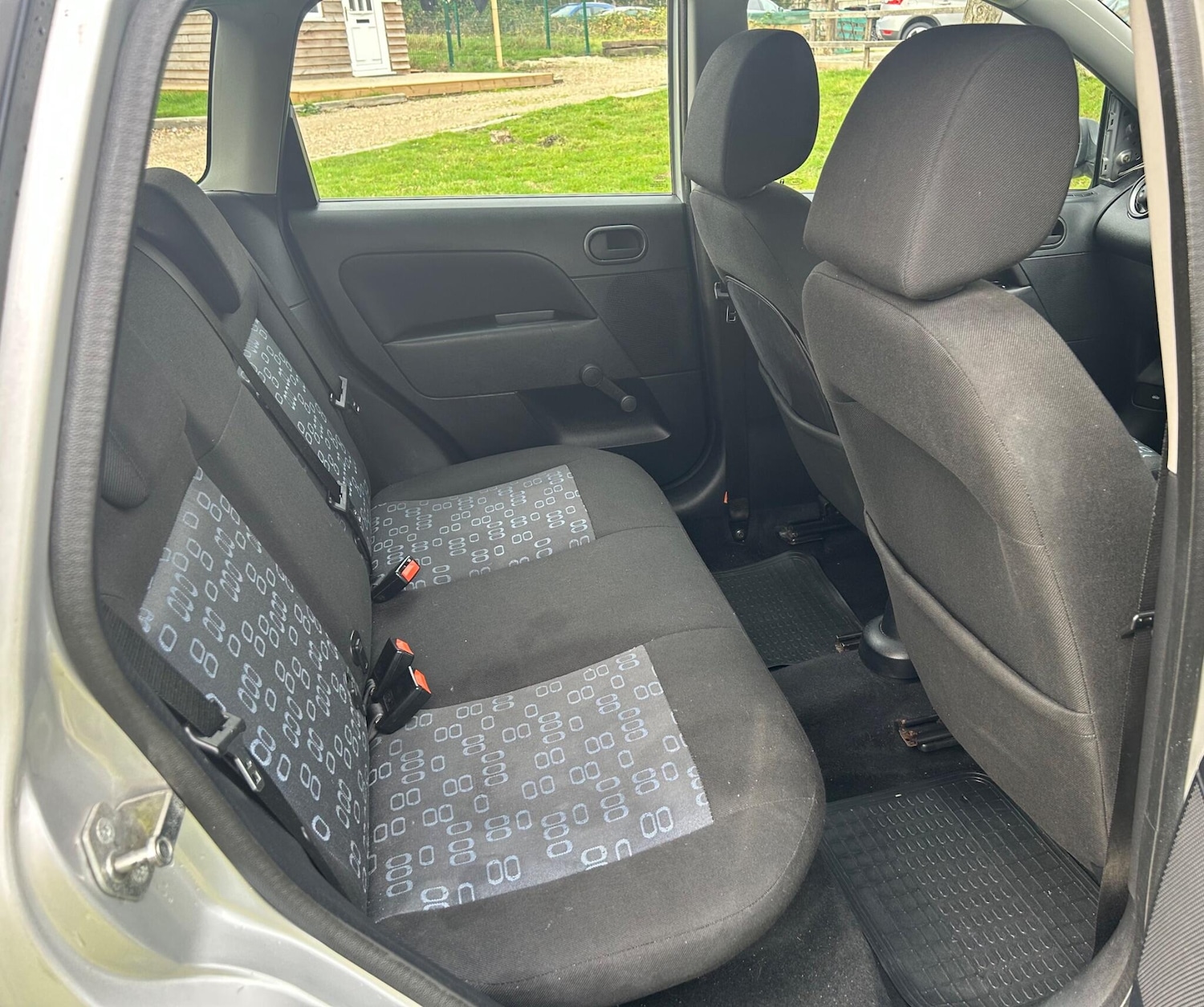 Used Ford Fiesta 2005 for sale - 76499103: Photo 13