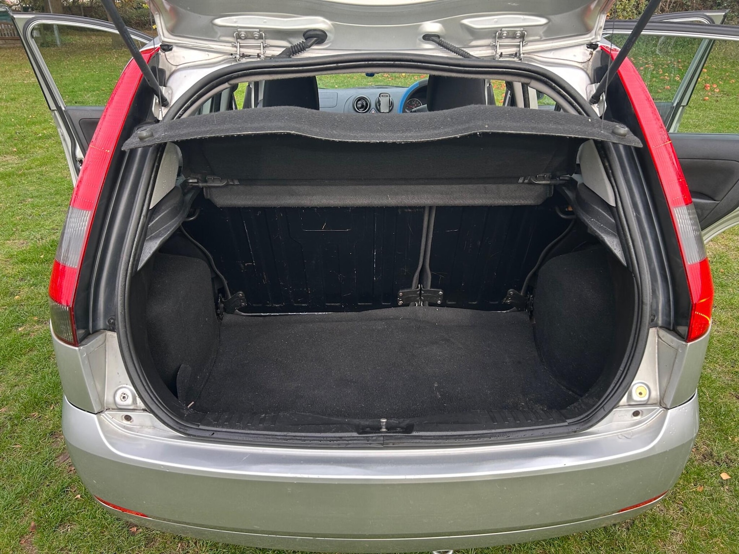 Used Ford Fiesta 2005 for sale - 76499103: Photo 22