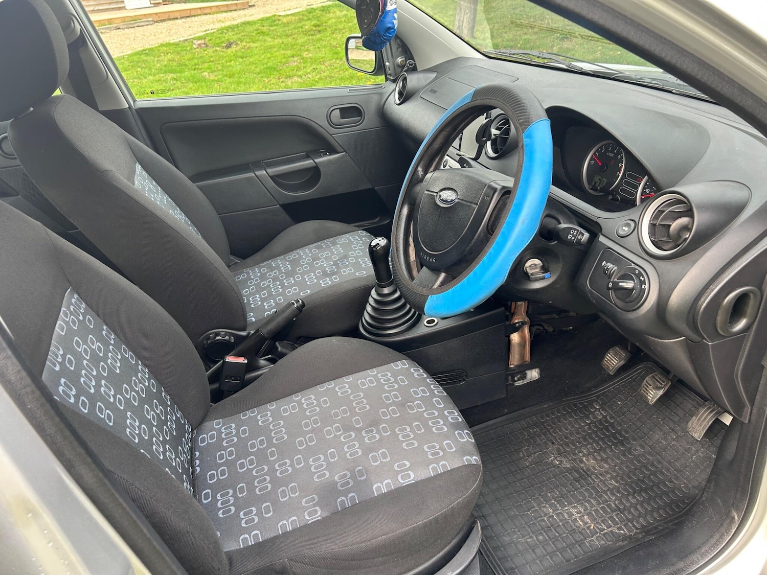 Used Ford Fiesta 2005 for sale - 76499103: Photo 9