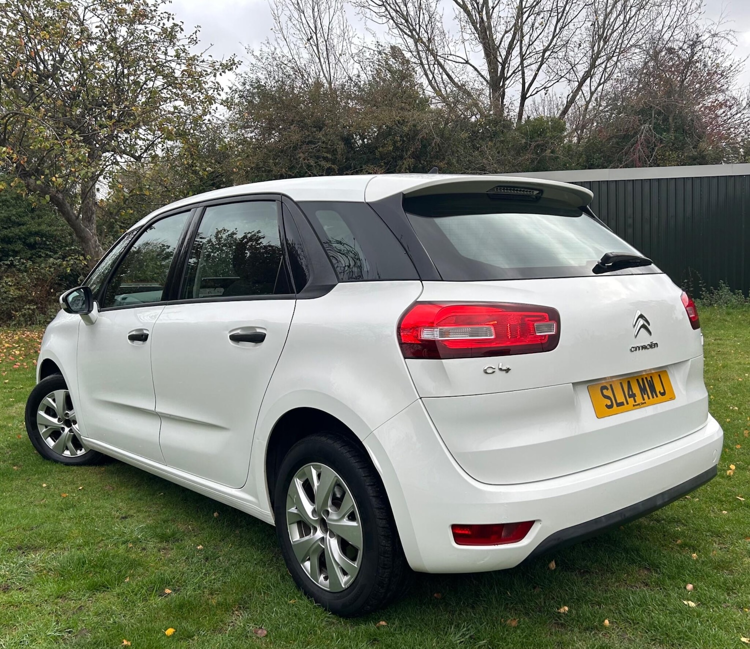 Used Citroen C4 Picasso 2014 for sale - 76550281: Photo 4
