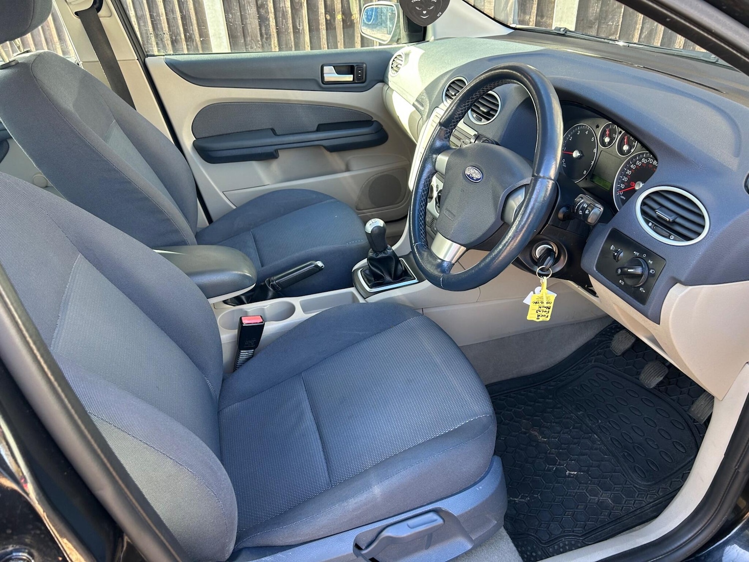 Used Ford Focus 2005 for sale - 76620151: Photo 11