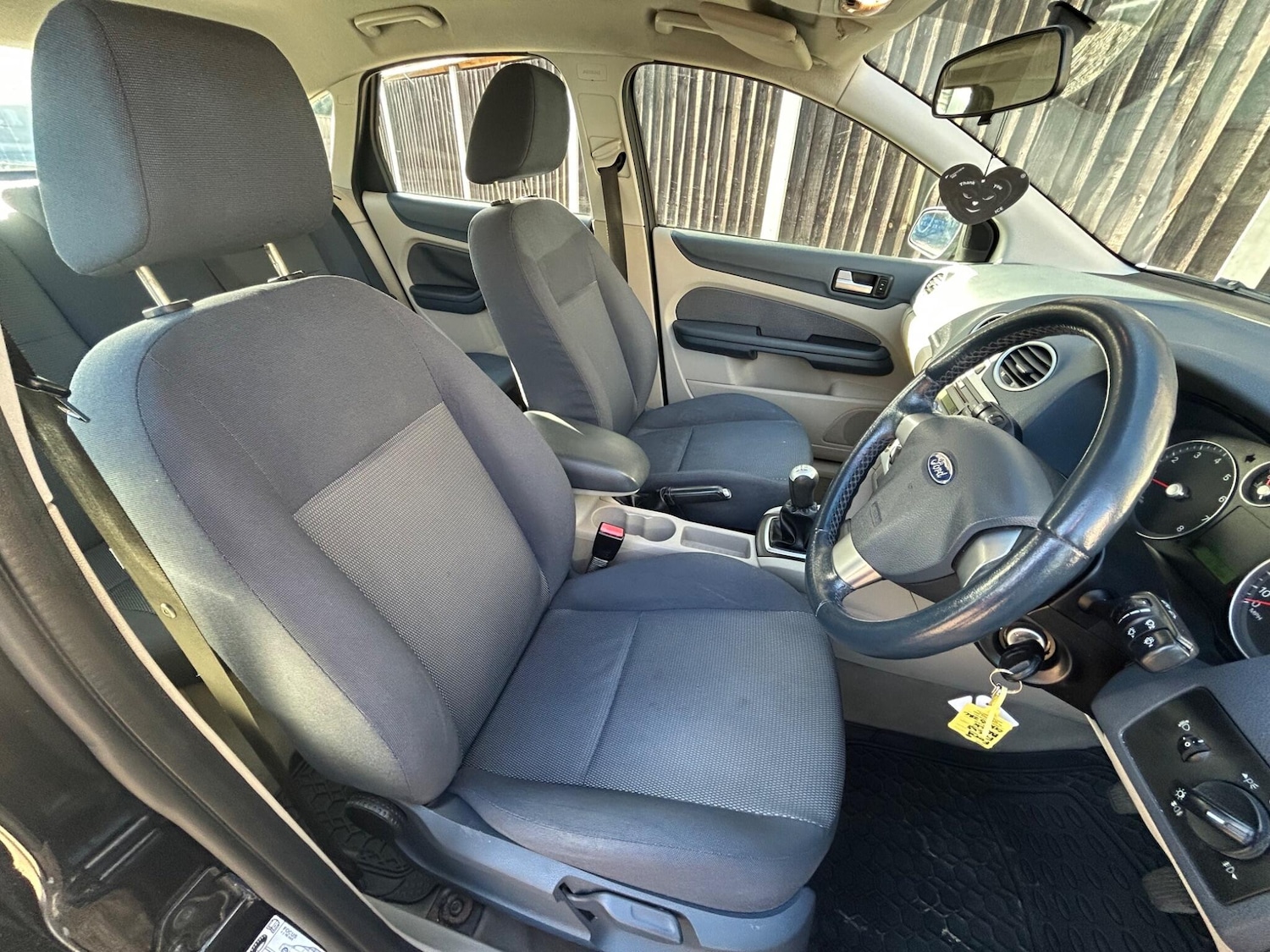 Used Ford Focus 2005 for sale - 76620151: Photo 12