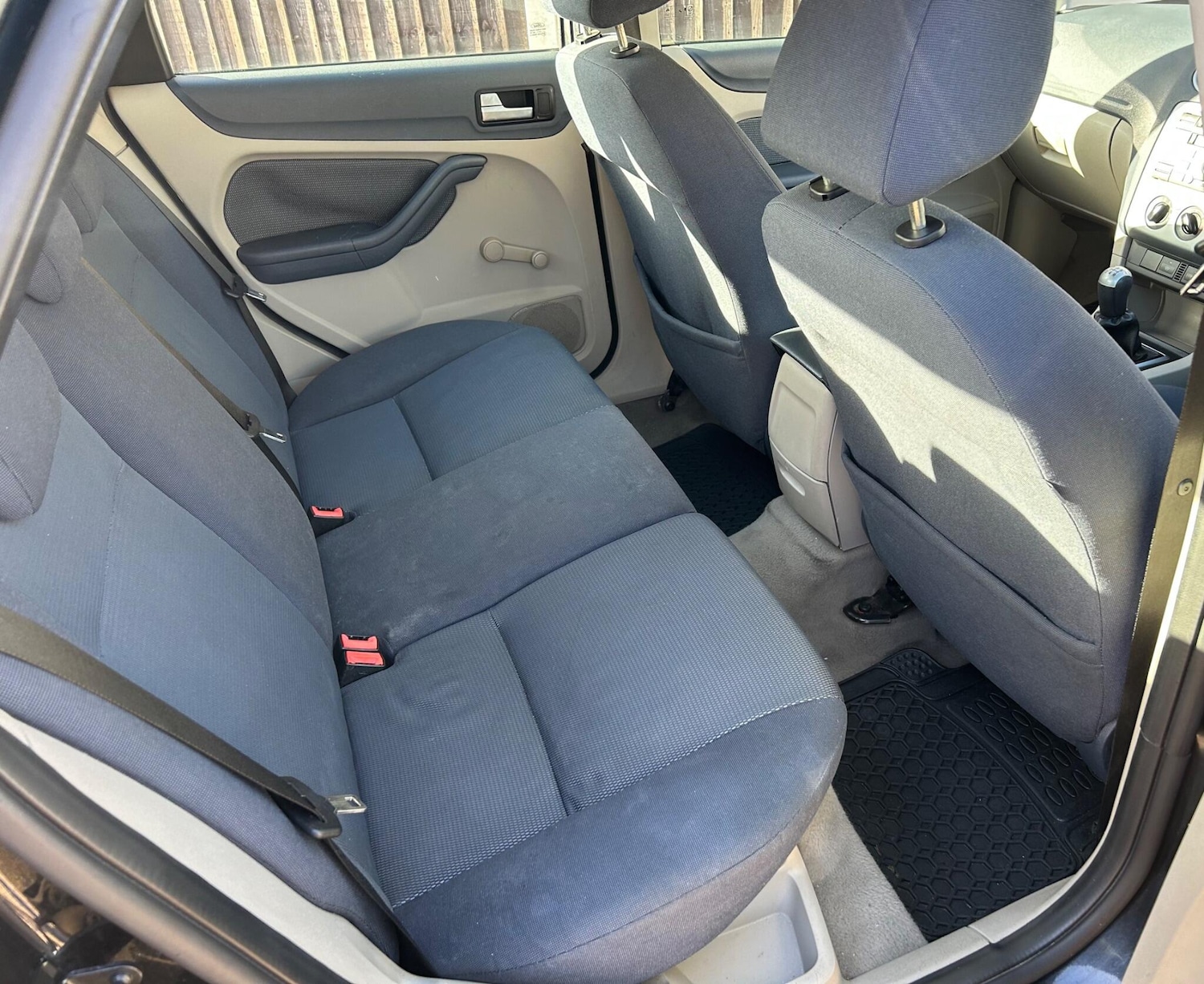 Used Ford Focus 2005 for sale - 76620151: Photo 15