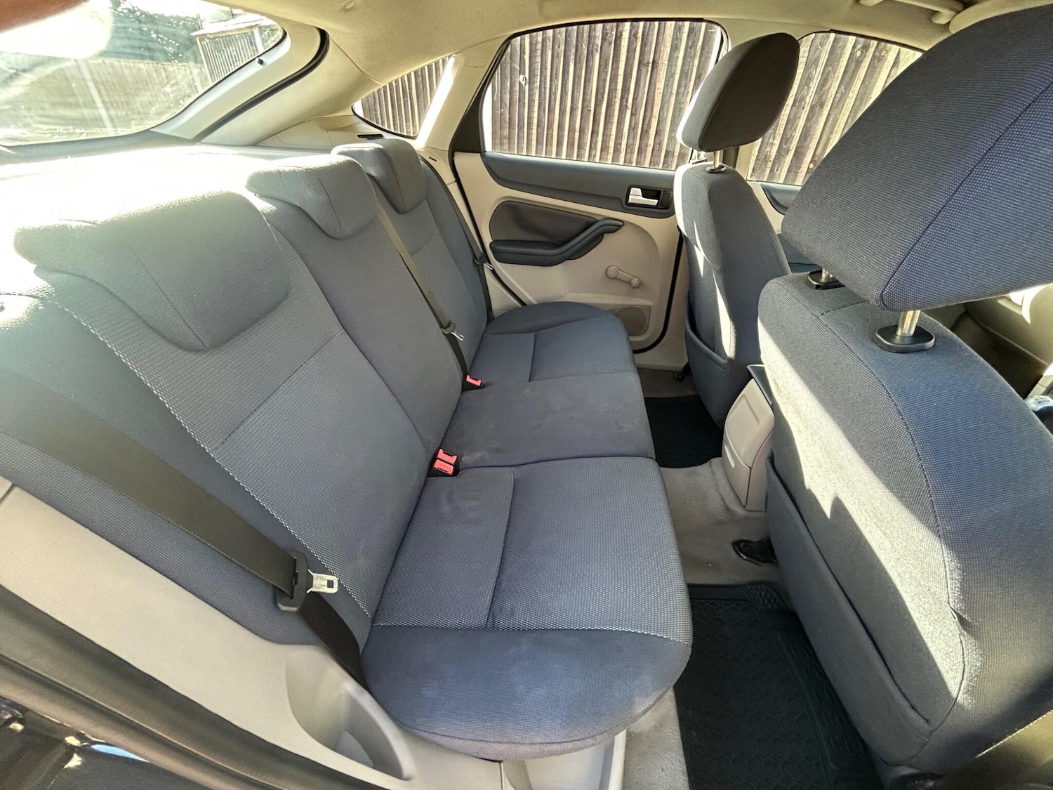 Used Ford Focus 2005 for sale - 76620151: Photo 16