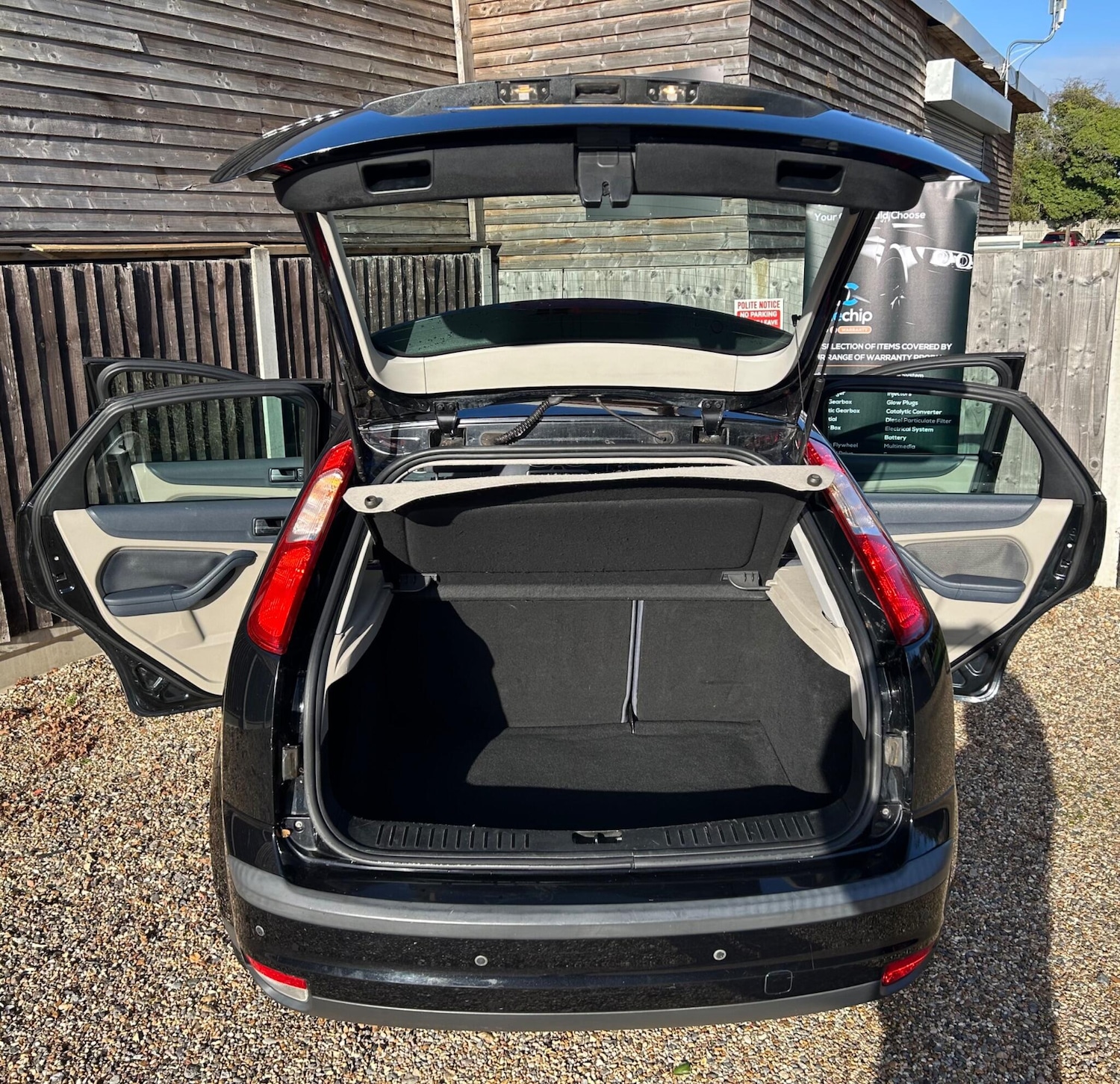 Used Ford Focus 2005 for sale - 76620151: Photo 23