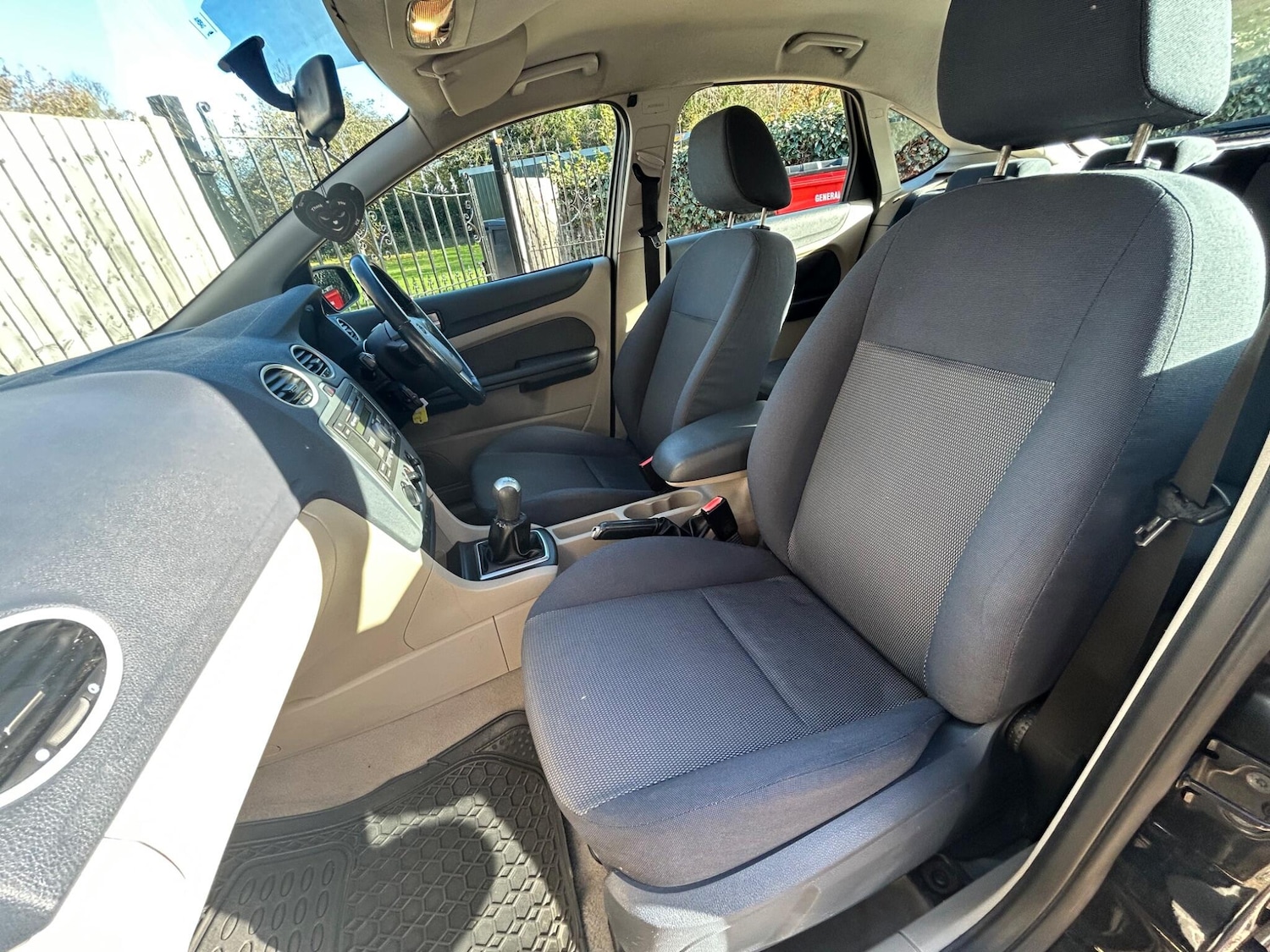 Used Ford Focus 2005 for sale - 76620151: Photo 27