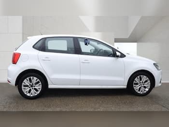 Used Volkswagen Polo 2015 for sale - 79835653: Photo