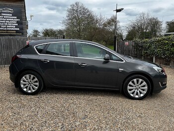 Used Vauxhall Astra 2013 for sale - 78116559: Photo