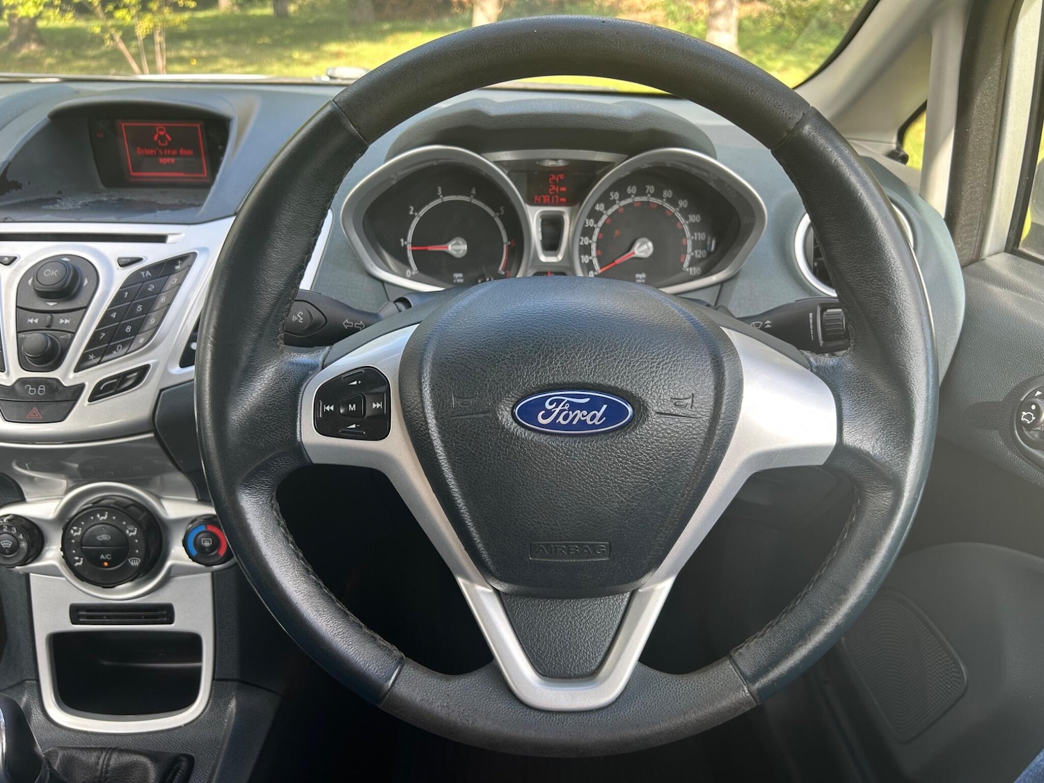 Used Ford Fiesta 2009 for sale - 76457042: Photo 29