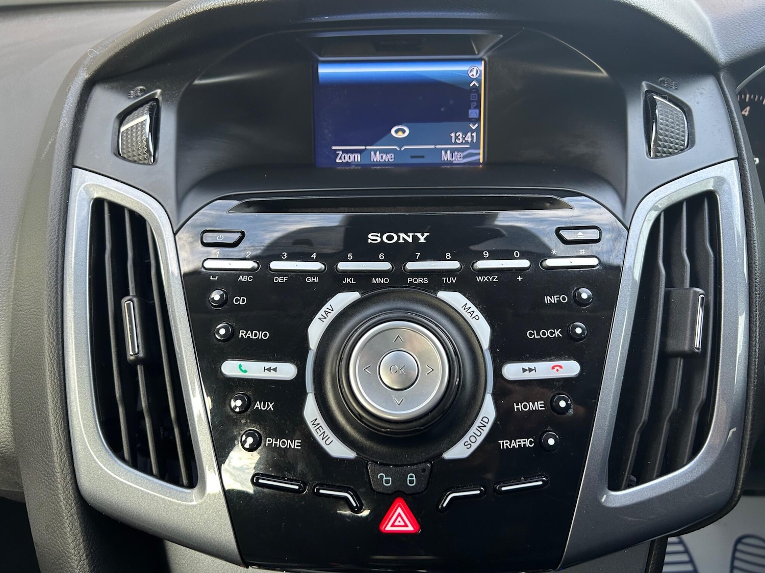 Used Ford Focus 2012 for sale - 76832709: Photo 30