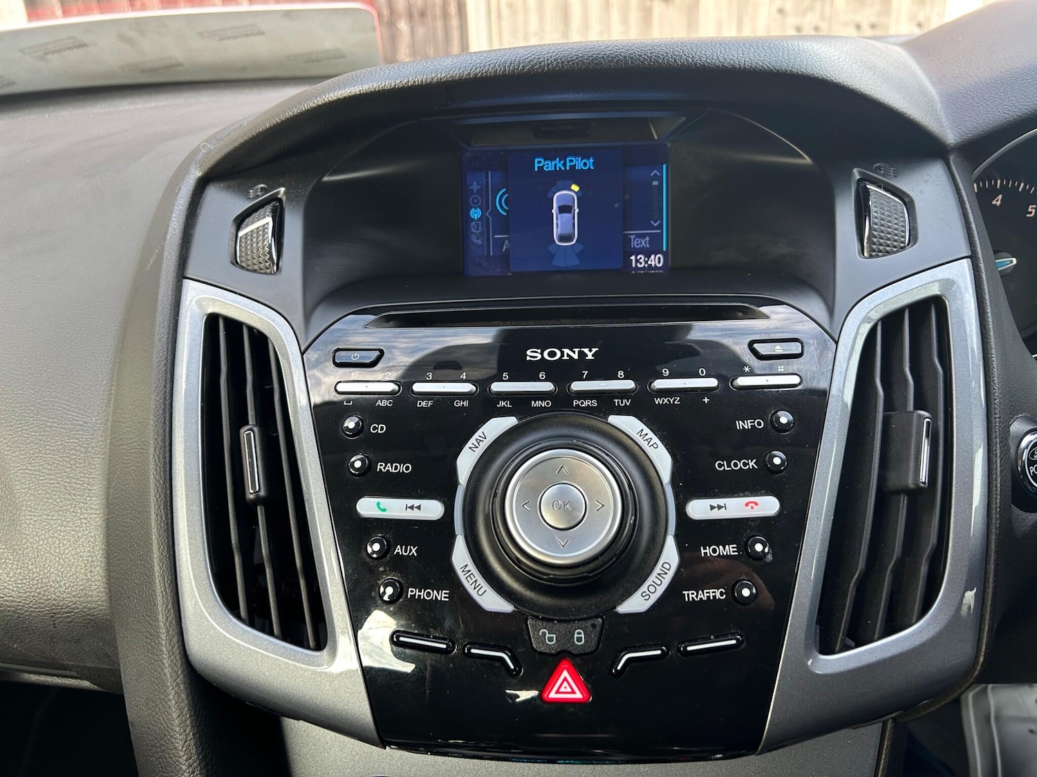 Used Ford Focus 2012 for sale - 76832709: Photo 31