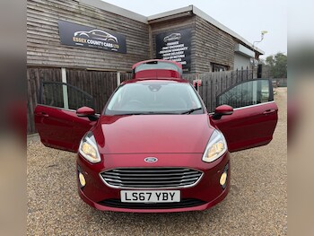 Used Ford Fiesta 2017 for sale - 77753920: Photo