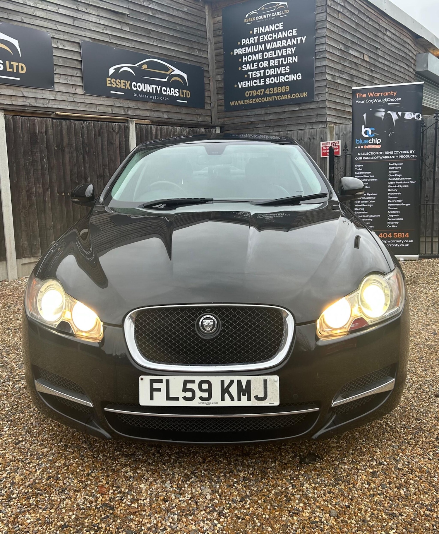 Used Jaguar XF 2009 for sale - 76727463: Photo 2