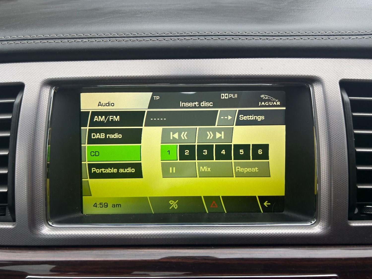 Used Jaguar XF 2009 for sale - 76727463: Photo 29