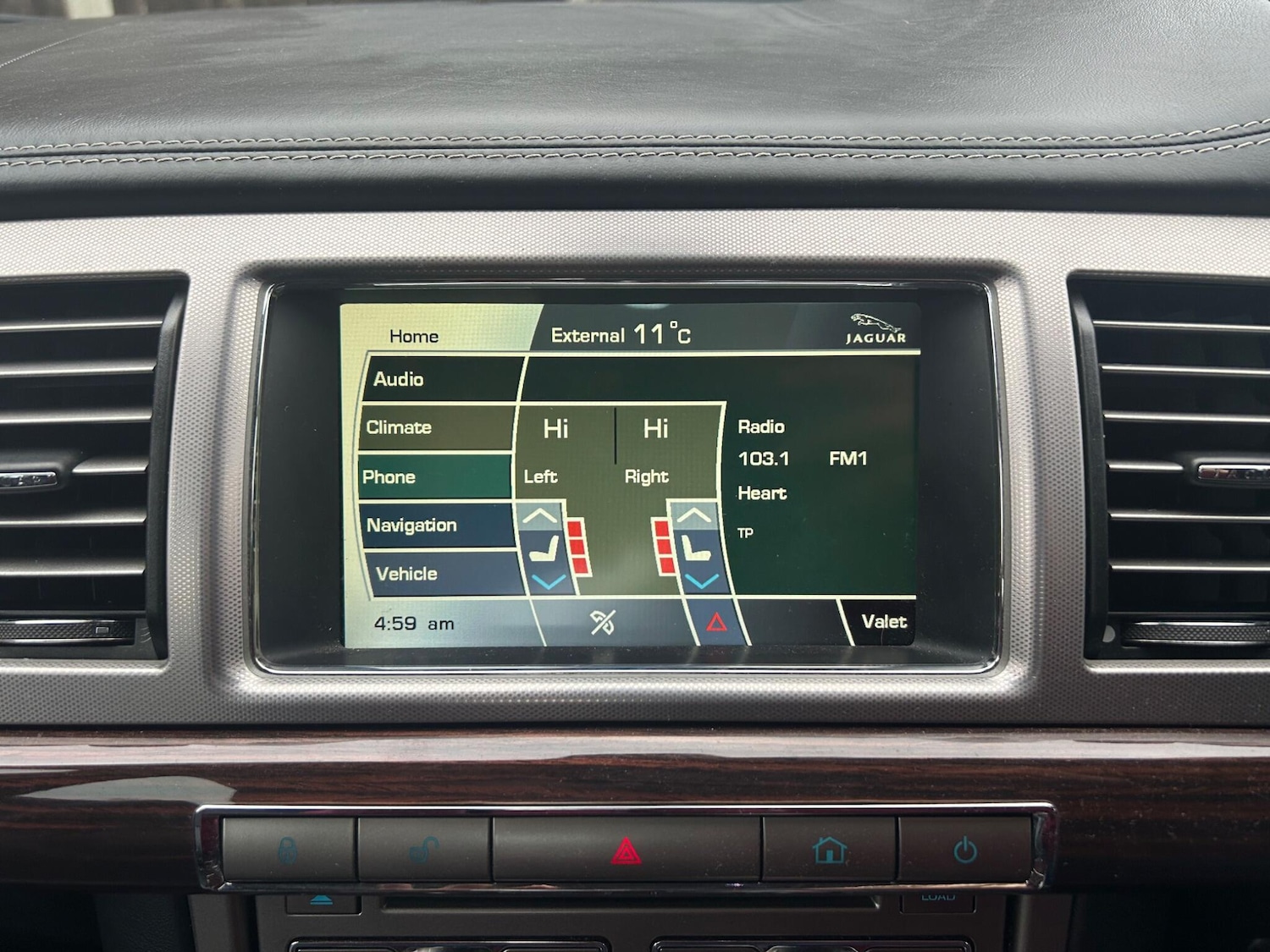 Used Jaguar XF 2009 for sale - 76727463: Photo 30