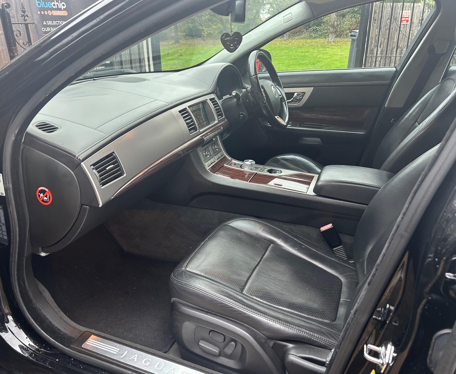 Used Jaguar XF 2009 for sale - 76727463: Photo 40