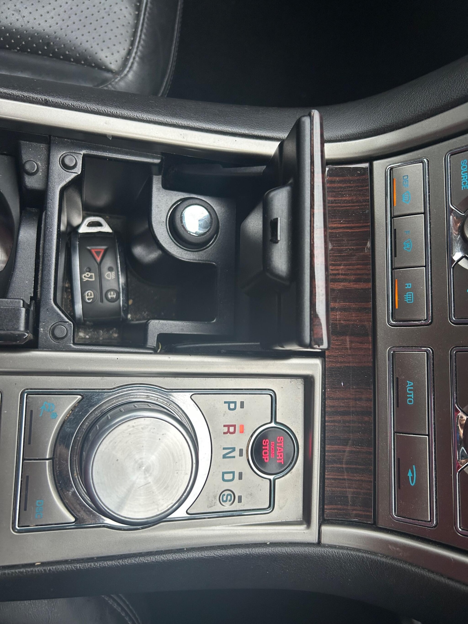 Used Jaguar XF 2009 for sale - 76727463: Photo 44