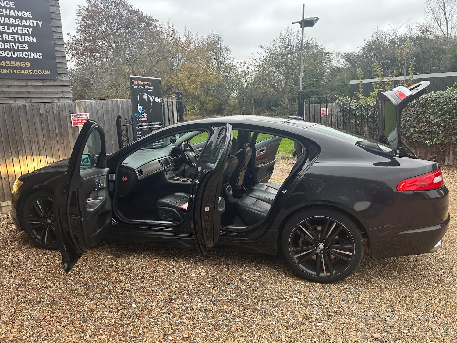 Used Jaguar XF 2009 for sale - 76727463: Photo 8