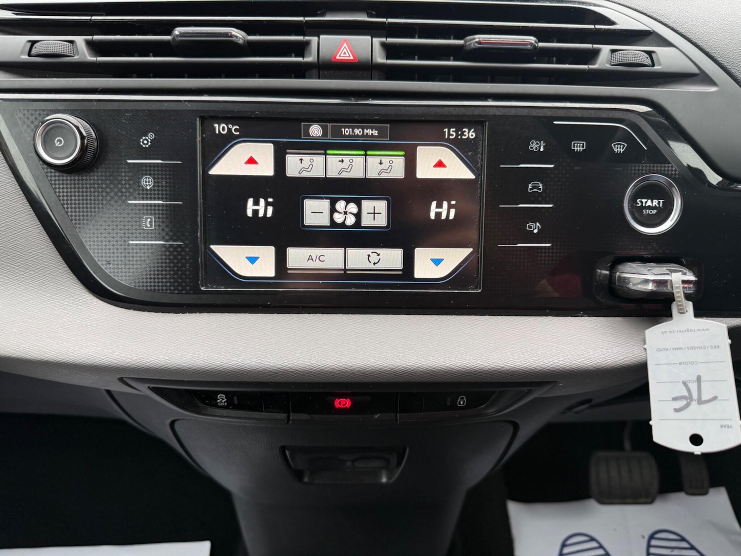 Used Citroen Grand C4 Picasso 2014 for sale - 77752898: Photo 26