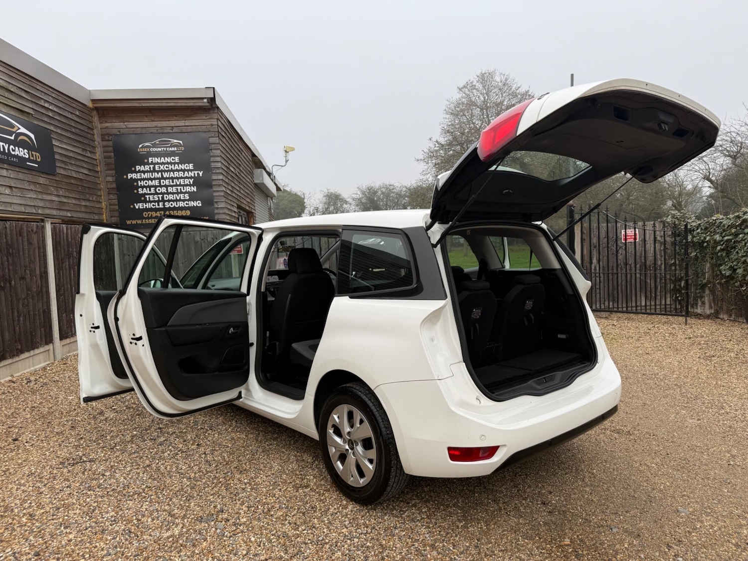 Used Citroen Grand C4 Picasso 2014 for sale - 77752898: Photo 6