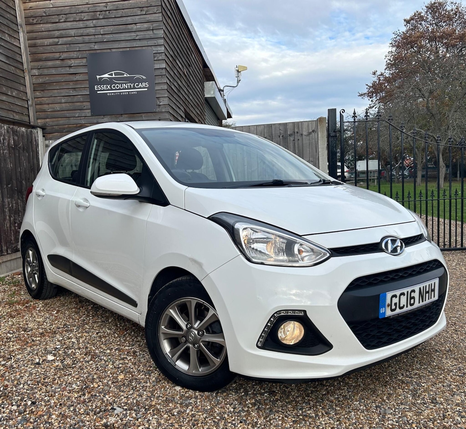 Used Hyundai i10 2016 for sale - 76561354: Photo 1