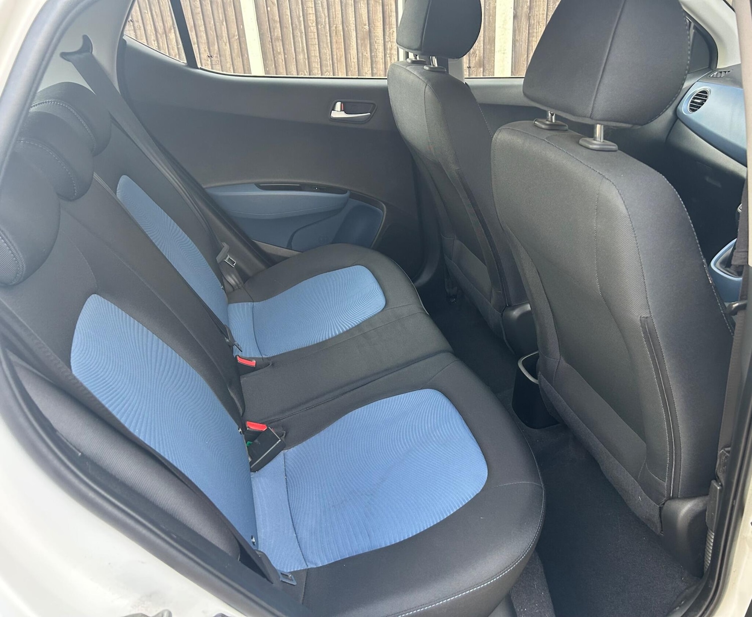 Used Hyundai i10 2016 for sale - 76561354: Photo 14