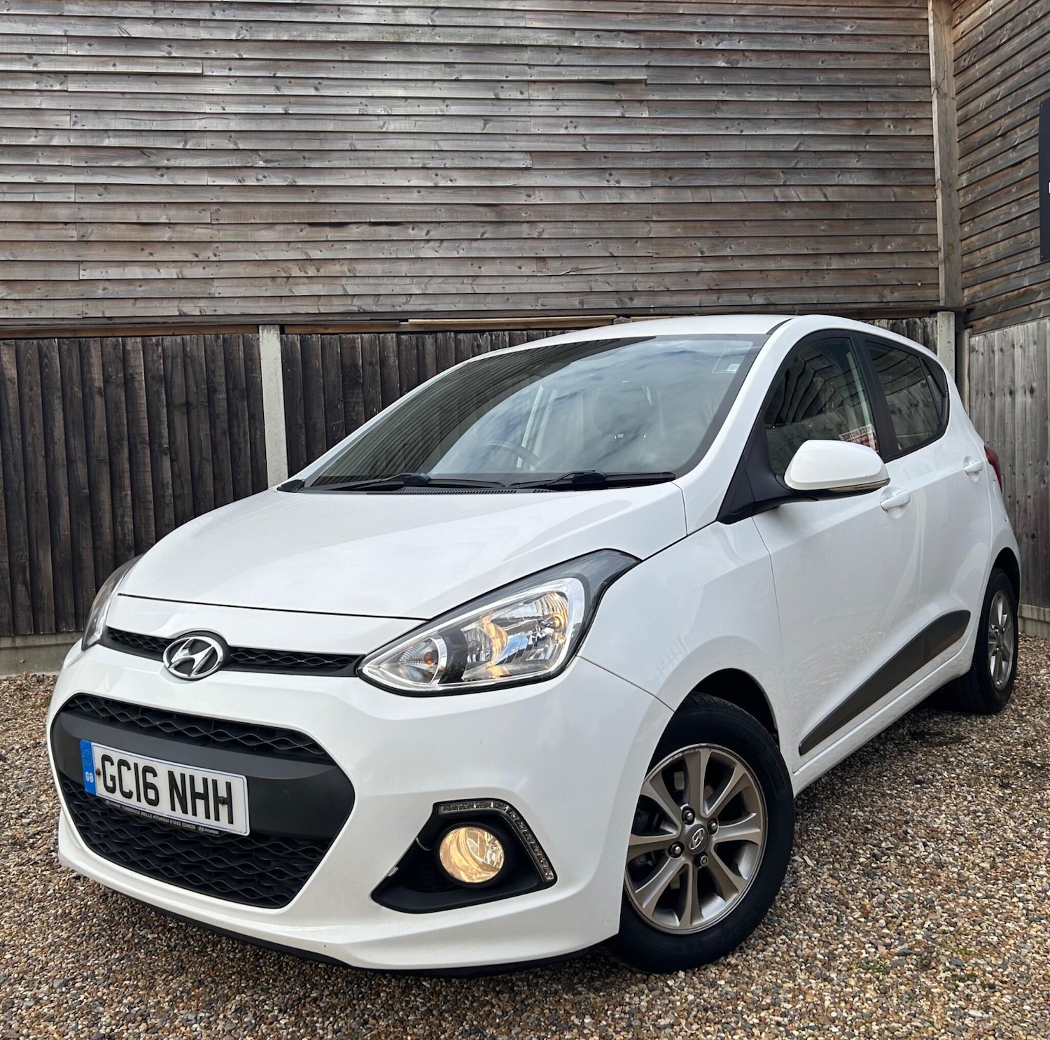 Used Hyundai i10 2016 for sale - 76561354: Photo 3