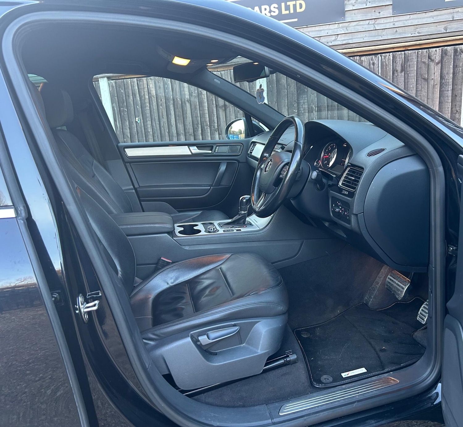 Used Volkswagen Touareg 2013 for sale - 77131427: Photo 11