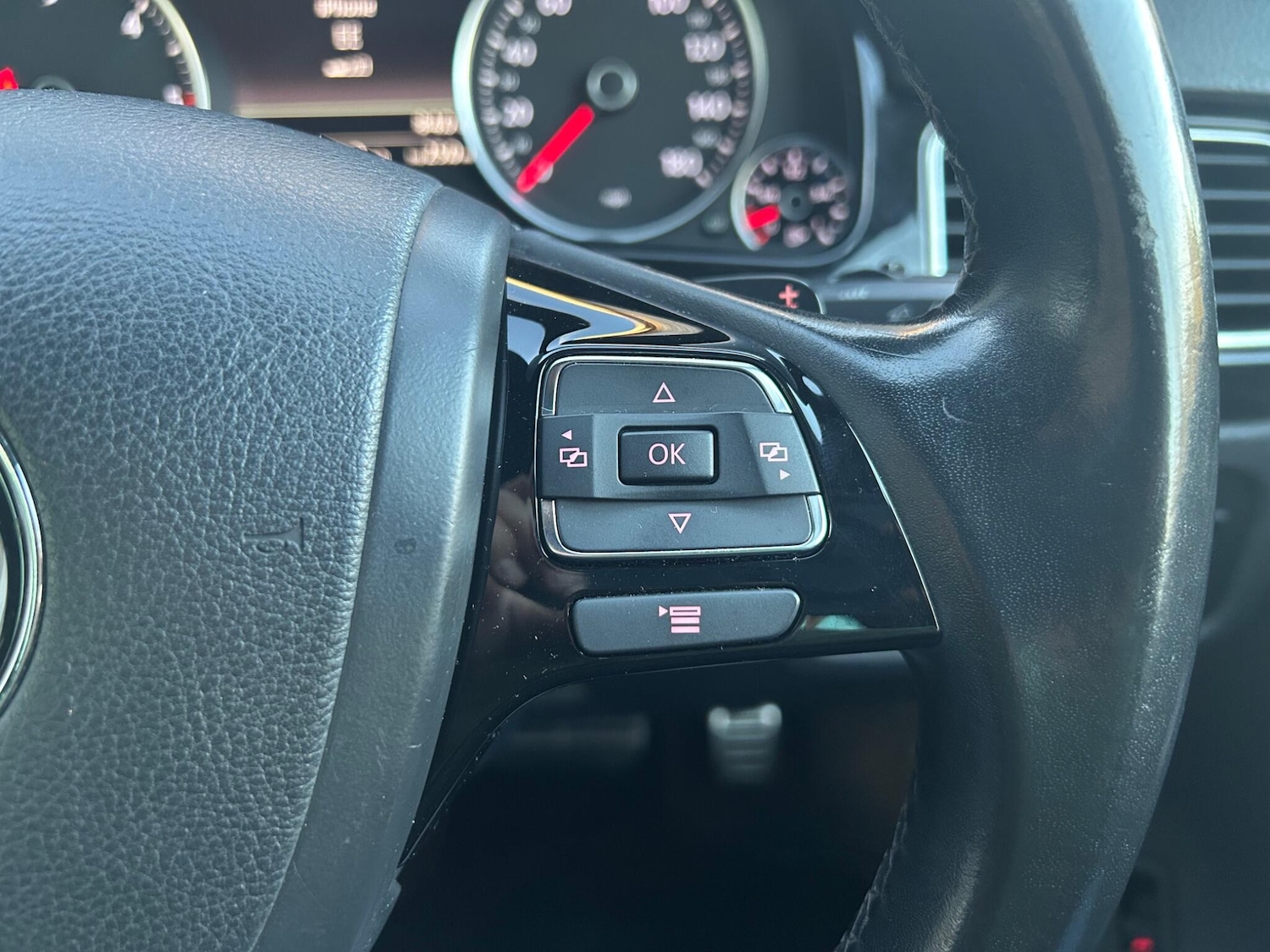 Used Volkswagen Touareg 2013 for sale - 77131427: Photo 23