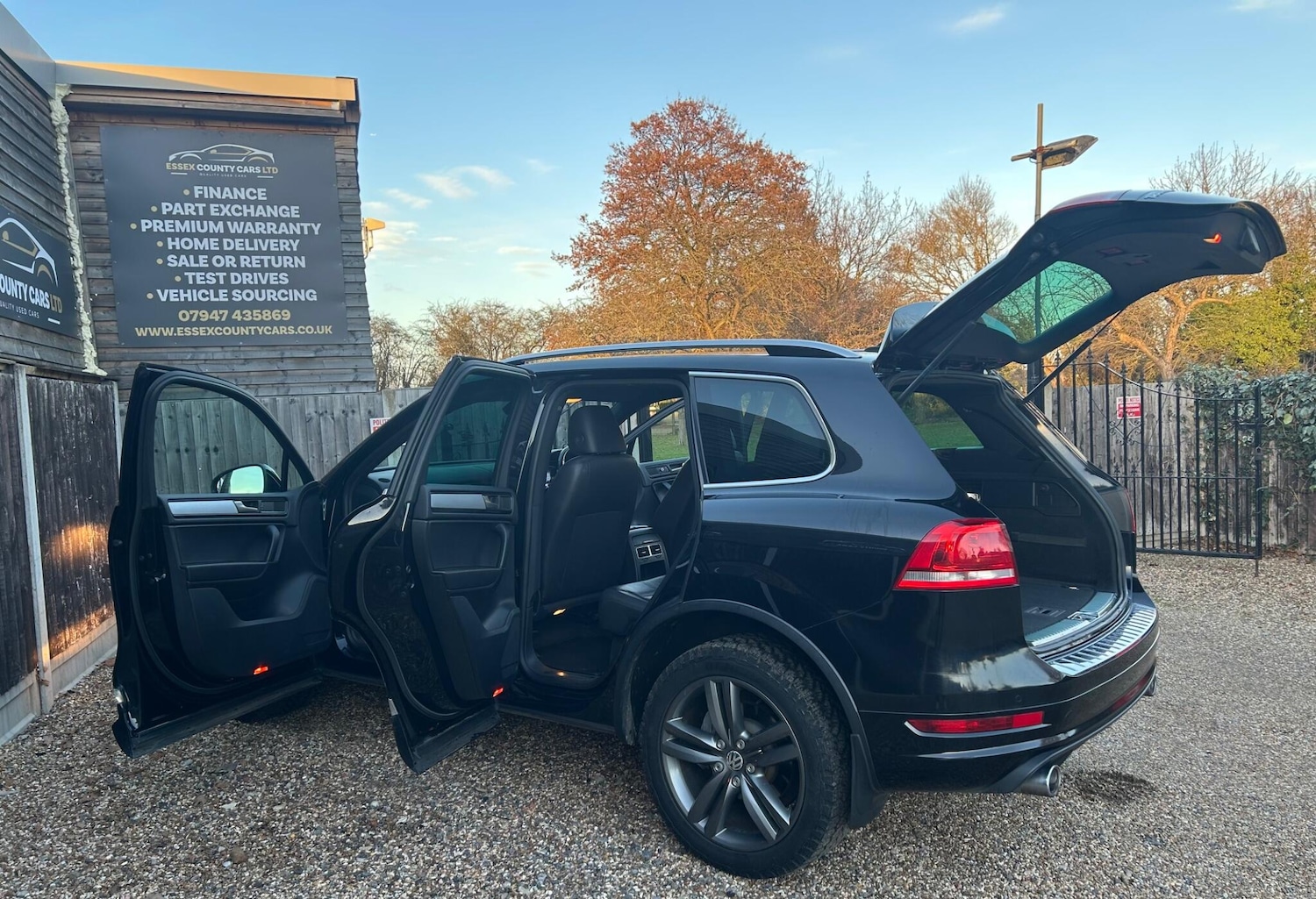 Used Volkswagen Touareg 2013 for sale - 77131427: Photo 4