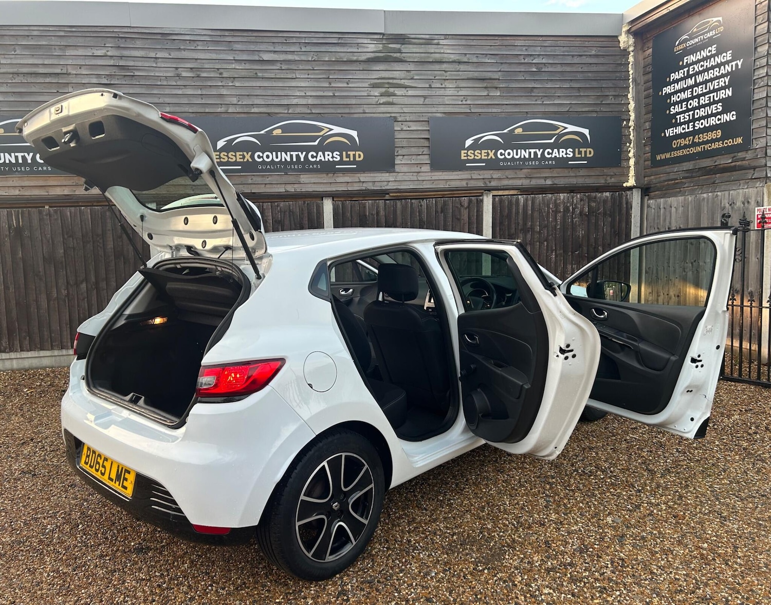 Used Renault Clio 2015 for sale - 77174621: Photo 10