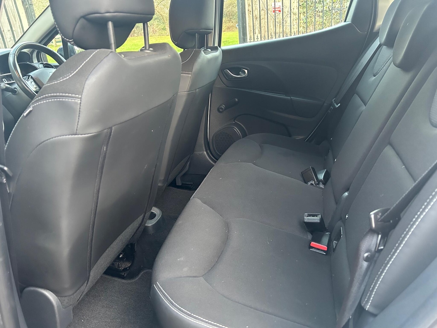 Used Renault Clio 2015 for sale - 77174621: Photo 17