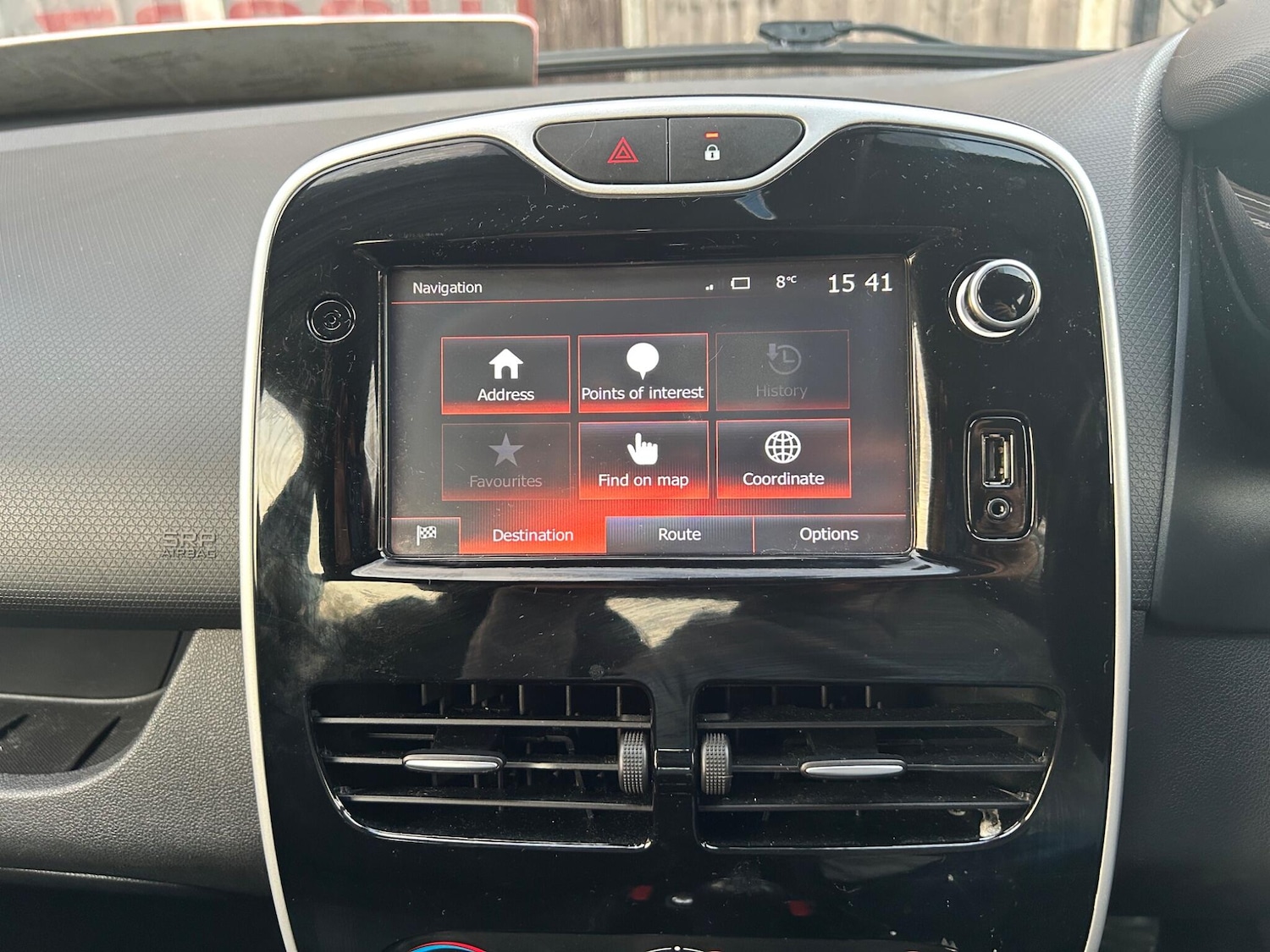 Used Renault Clio 2015 for sale - 77174621: Photo 28