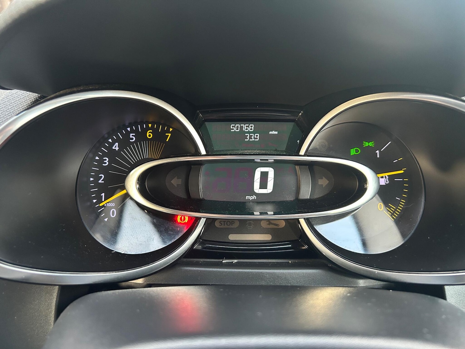 Used Renault Clio 2015 for sale - 77174621: Photo 29