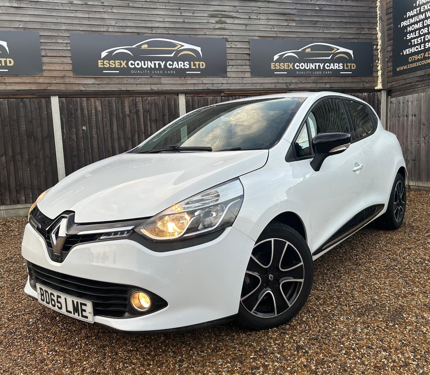 Used Renault Clio 2015 for sale - 77174621: Photo 3