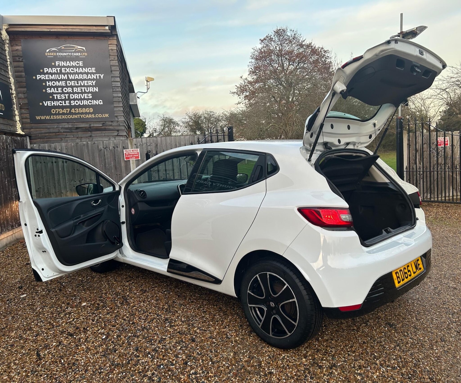 Used Renault Clio 2015 for sale - 77174621: Photo 6