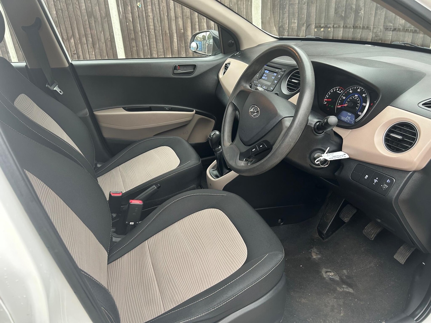 Used Hyundai i10 2016 for sale - 77144481: Photo 15