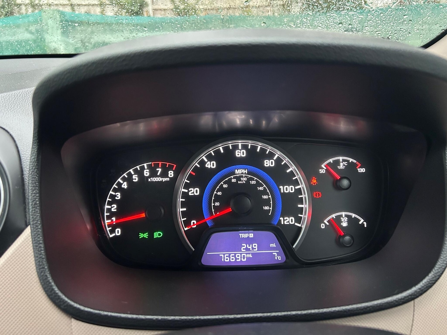 Used Hyundai i10 2016 for sale - 77144481: Photo 26