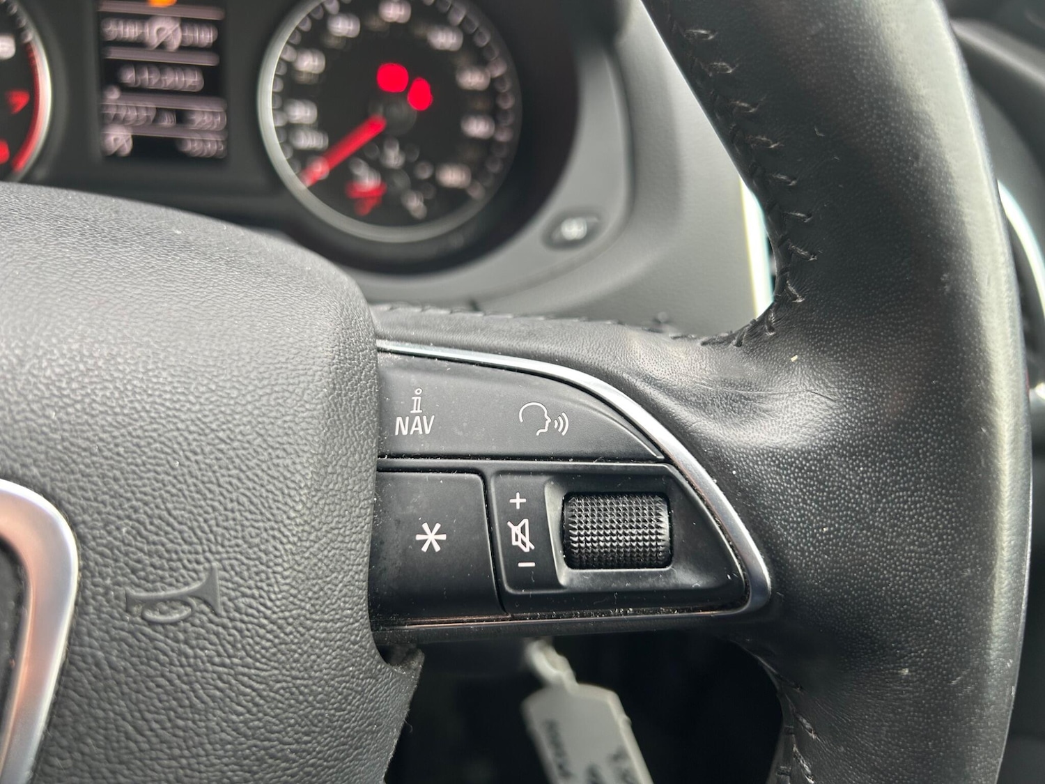 Used Audi Q3 2014 for sale - 76824275: Photo 18